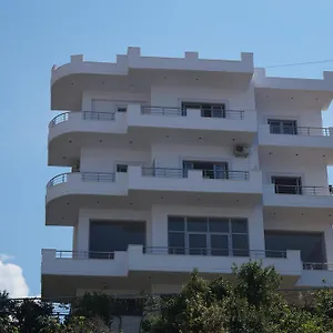 Bill's , Saranda Albania